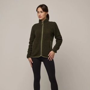 Wool& Hilltop Fleece in Forest Green (M)